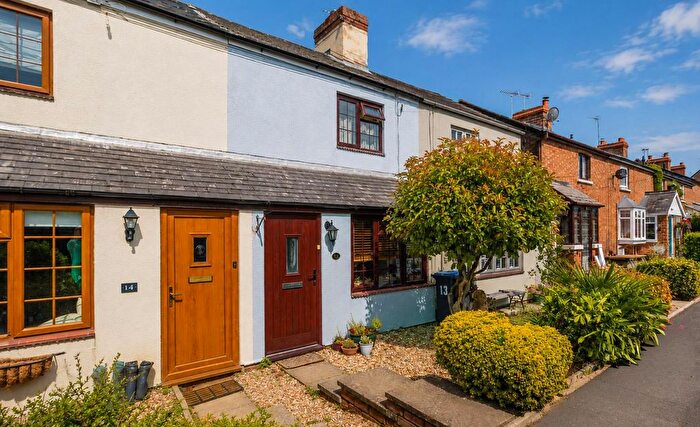 2 Bedroom Cottage For Sale In Greaves Cottages, Stockton Road, Stockton, War, CV47