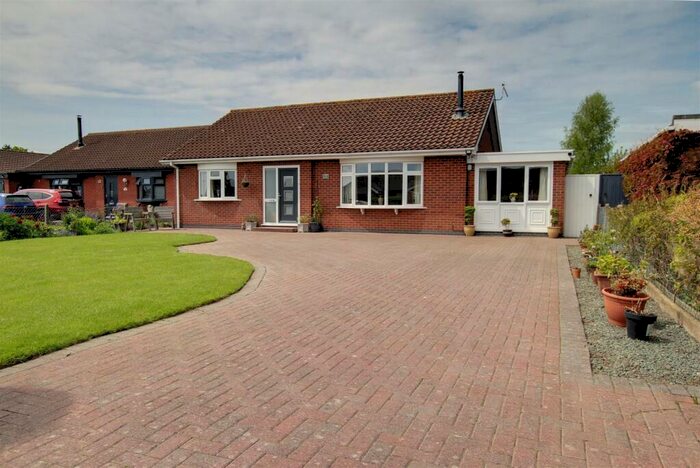 3 Bedroom Detached Bungalow For Sale In Washdyke Lane, Mumby, Alford, LN13