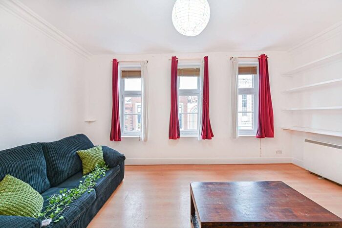 1 Bedroom Flat To Rent In Bernay's Grove, Brixton, London, SW9