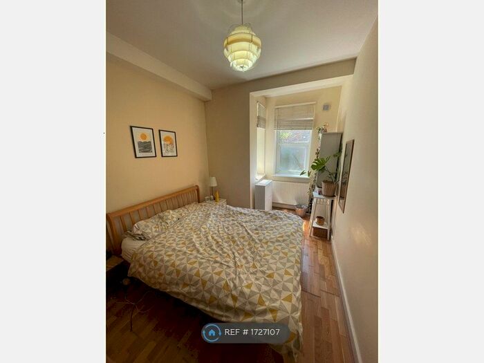 1 Bedroom Flat To Rent In Southfield Road, London, W4