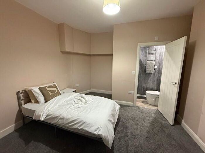 4 Bedroom Terraced House To Rent In Colne Road, Brierfield, BB9