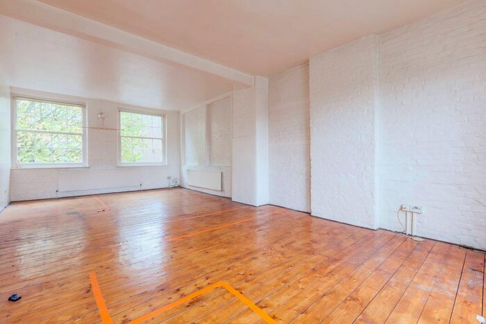 1 Bedroom Flat To Rent In Queensbridge Road, Hackney, London, E2