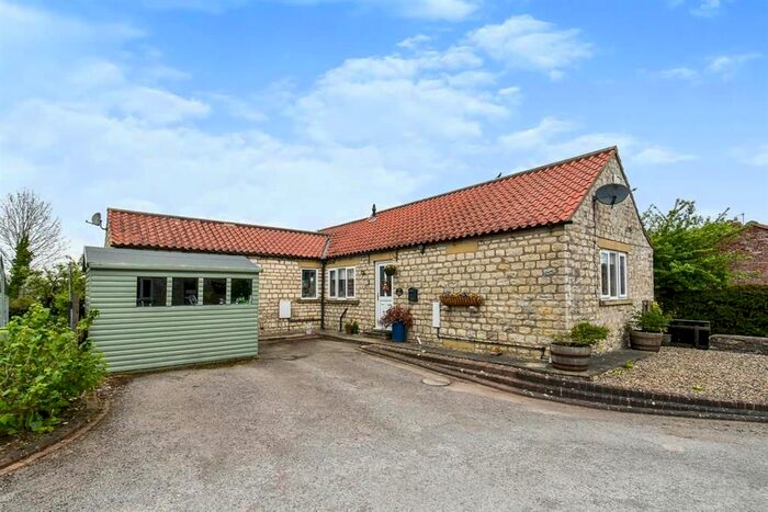 2 Bedroom Bungalow For Sale In Orchard Mount, Wombleton, York, YO62