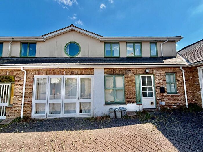 2 Bedroom House To Rent In Laundry Mews, Forest Hill, London, SE23