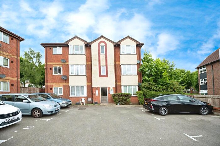 2 Bedroom Flat For Sale In Mimosa Close, Romford, RM3