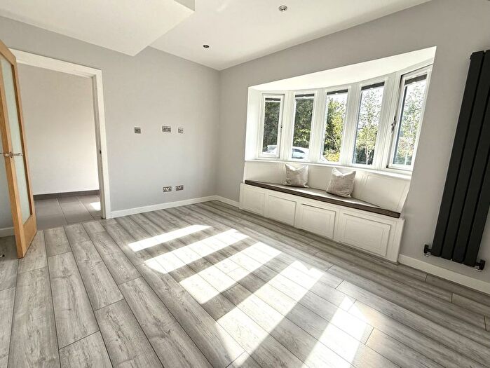 4 Bedroom Detached House For Sale In The Drive, Bollington, SK10