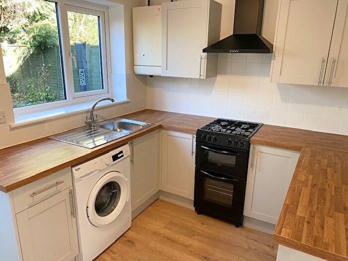 2 Bedroom Semi-Detached House To Rent In Glan-Y-Ffordd, Taffs Well, Cardiff, CF15