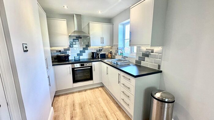 1 Bedroom Flat For Sale In Maplin Park, Slough, SL3