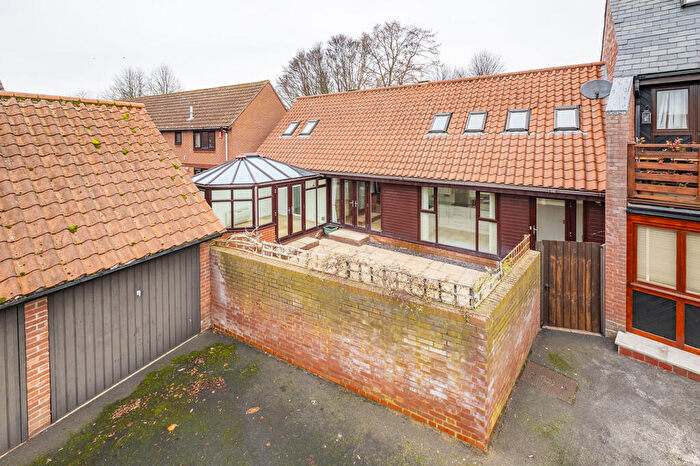 3 Bedroom Semi Detached House For Sale In Sudbury, Suffolk, CO10