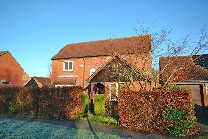 4 Bedroom Detached House To Rent In Wedgwood Avenue, Blakelands, Milton Keynes, Buckinghamshire, MK14