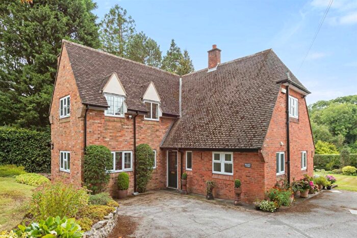 3 Bedroom Detached House To Rent In Mill Lane, Rowington, Warwick, CV35