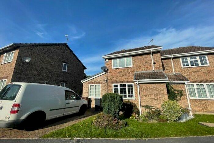 2 Bedroom Semi-Detached House To Rent In Thorpe Drive, Sheffield, S20