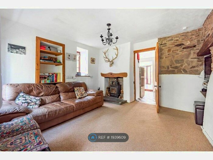 3 Bedroom Semi-Detached House To Rent In Corffe Green, Braunton, EX33