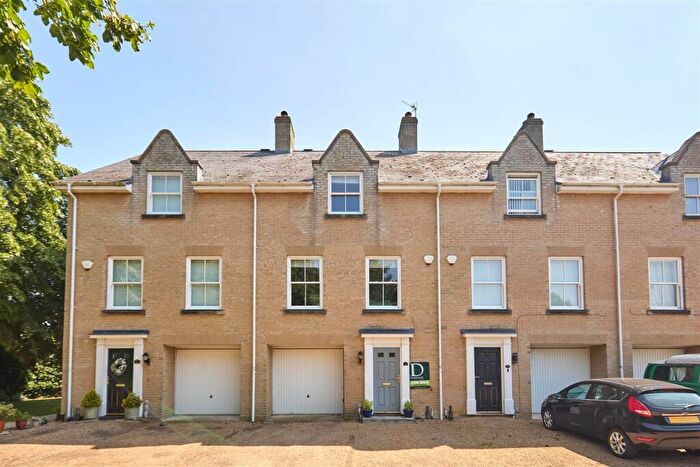 4 Bedroom Town House For Sale In Doune Way, Harleston, IP20