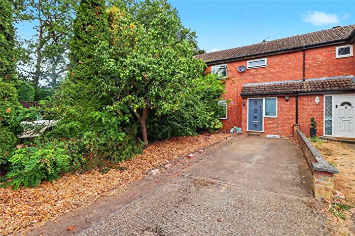 2 Bedroom Terraced House For Sale In Weasdale Court, Woking, Surrey, GU21