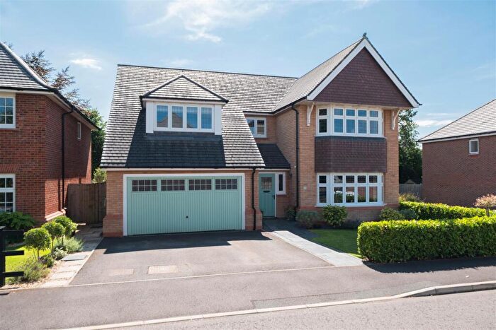 5 Bedroom Detached House For Sale In Park Avenue, Tattenhall, CH3