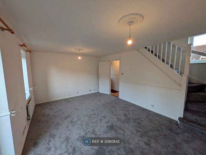 2 Bedroom Semi-detached House To Rent In Hillgrounds Road, Kempston, Bedford, MK42