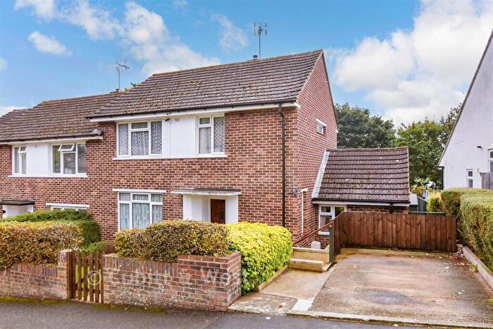 3 Bedroom Semi Detached House For Sale In Blackthorn Road, Reigate, Surrey, RH2