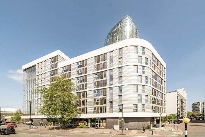 2 Bedroom Flat For Sale In Ealing Road, Brentford, TW8