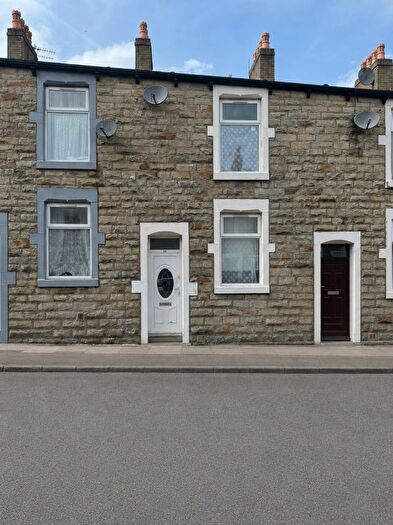 2 Bedroom Property To Rent In Pendle Street, Accrington, Lancashire, BB5