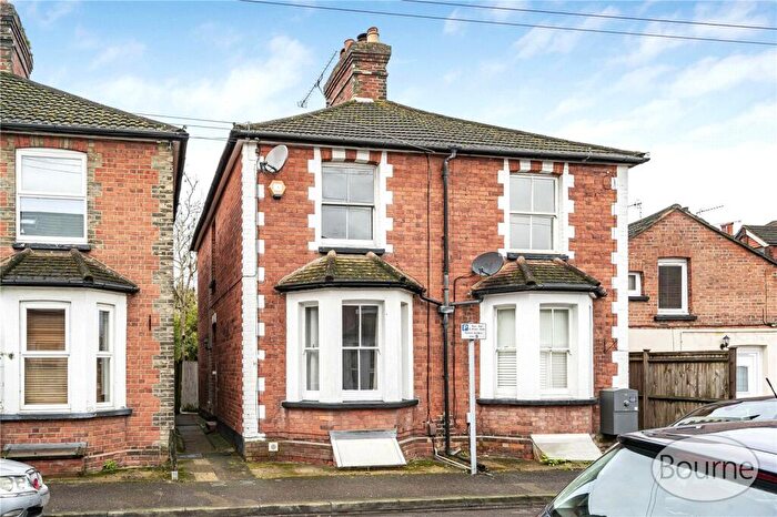 2 Bedroom Semi Detached House To Rent In Chestnut Road, Guildford, Surrey, GU1
