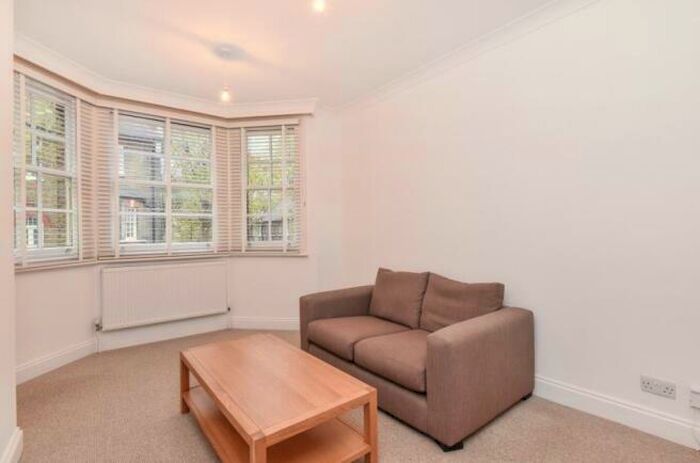 2 Bedroom Flat To Rent In Greytown Close, Salford, Greater Manchester, M6