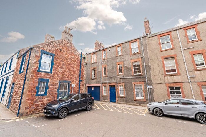 1 Bedroom Flat To Rent In Market Place, North Berwick, East Lothian, EH39