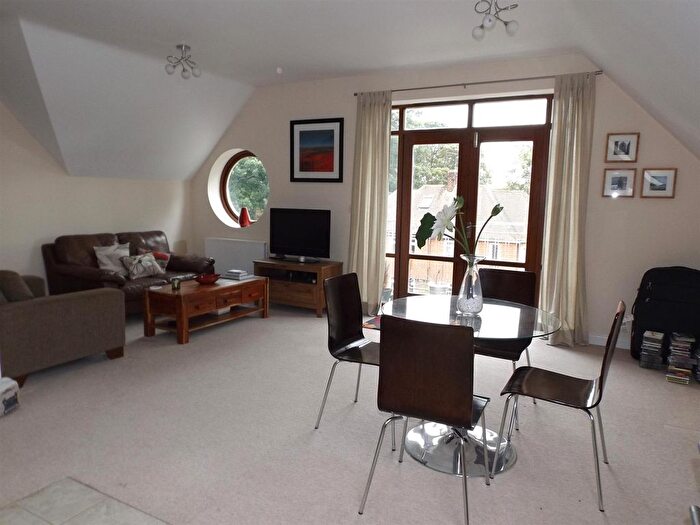 2 Bedroom Property To Rent In Beeston, Nottingham, NG9