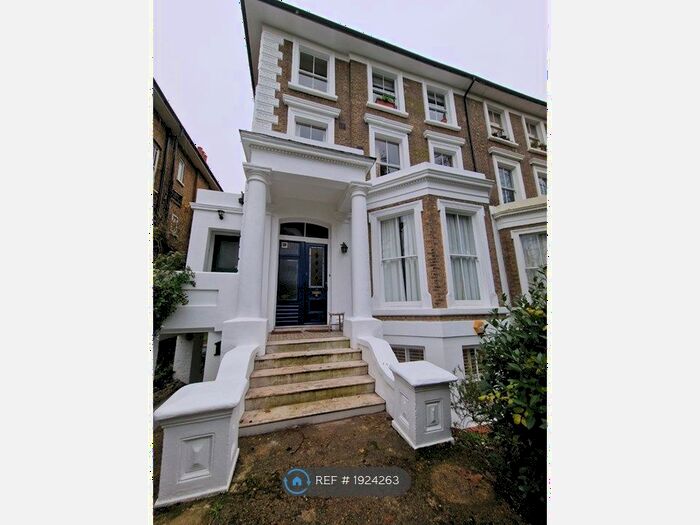 2 Bedroom Flat To Rent In Thicket Road, London, SE20