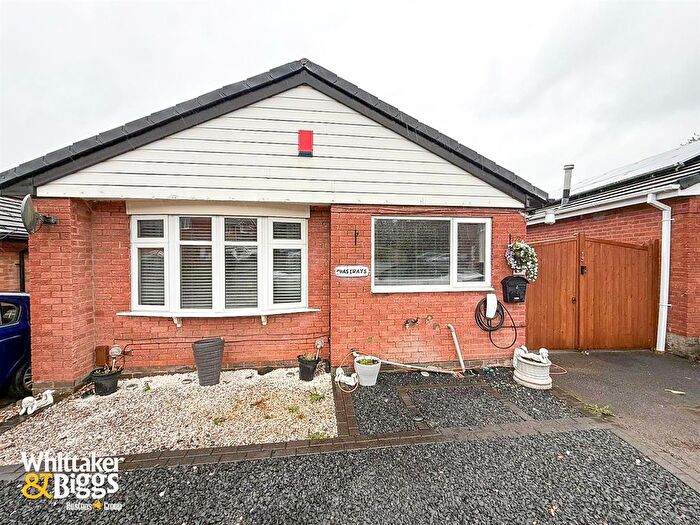 3 Bedroom Detached Bungalow For Sale In Lynmouth Grove, Stoke-On-Trent, ST6