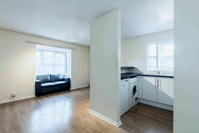 1 Bedroom Flat To Rent In Ash Walk, Wembley, HA0