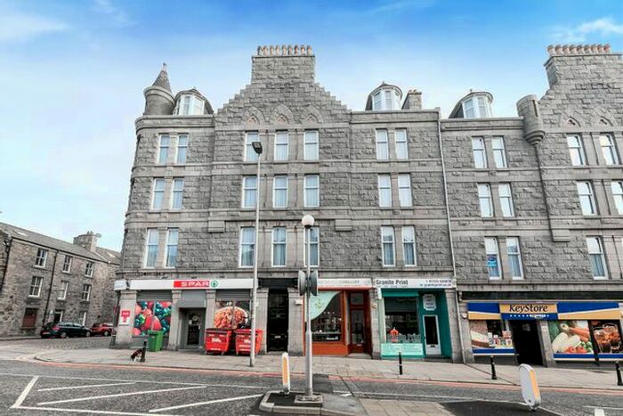 3 Bedroom Flat To Rent In Flat, Rosemount Viaduct, Aberdeen, Aberdeenshire, AB25