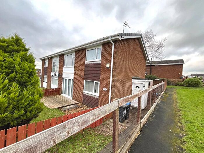 2 Bedroom Apartment To Rent In Barford Drive, Chester Le Street, DH2