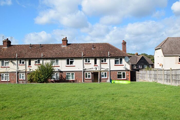 1 Bedroom Flat For Sale In Dickens Road, Maidstone, ME14