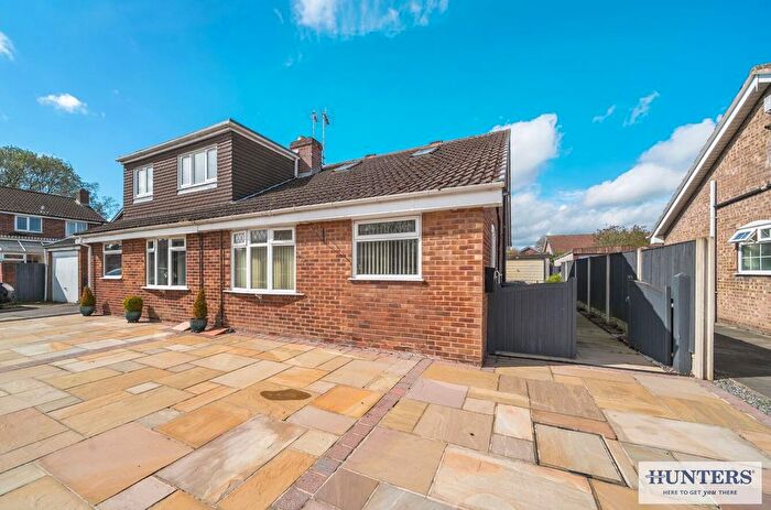 3 Bedroom Semi Detached Bungalow For Sale In Sycamore Road, Barlby, YO8