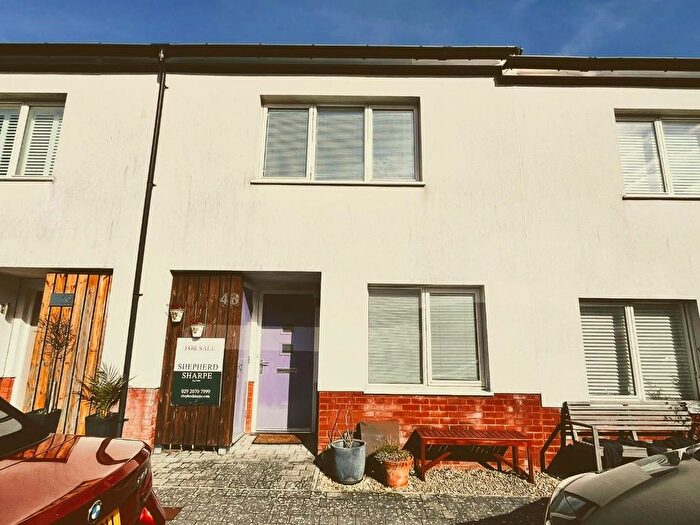 3 Bedroom Town House For Sale In Pearse Close, Penarth, CF64