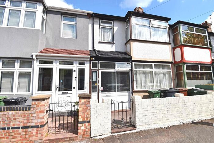 3 Bedroom Terraced House For Sale In Woodend Road, Walthamstow, London., E17