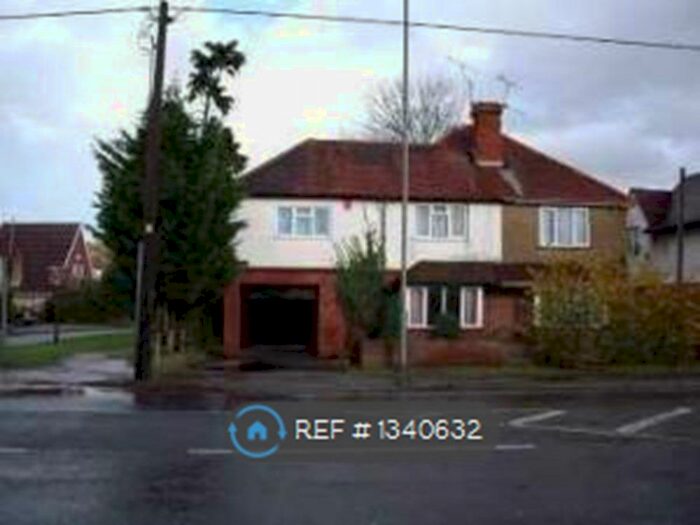 4 Bedroom Semi-Detached House To Rent In Reading Road, Winnersh, Wokingham, RG41