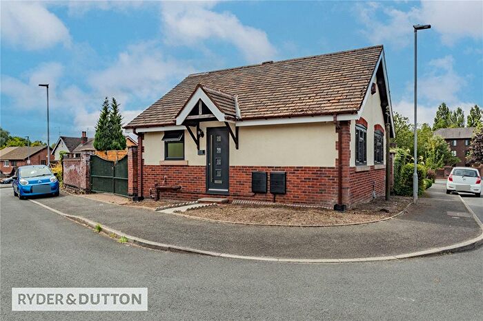 2 Bedroom Detached Bungalow For Sale In Marleyer Close, Moston, Manchester, M40