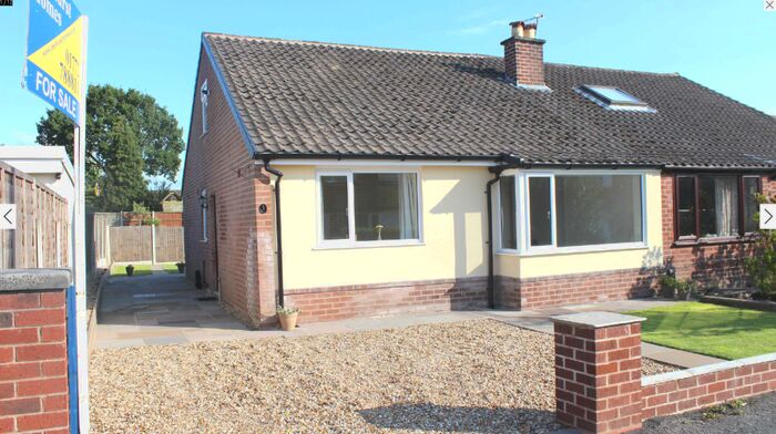 2 Bedroom Bungalow To Rent In Heaton Mount Avenue, Fulwood, Preston, PR2