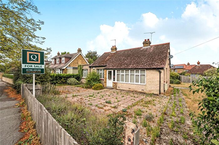 3 Bedroom Bungalow For Sale In Park Avenue, Sittingbourne, Kent, ME10