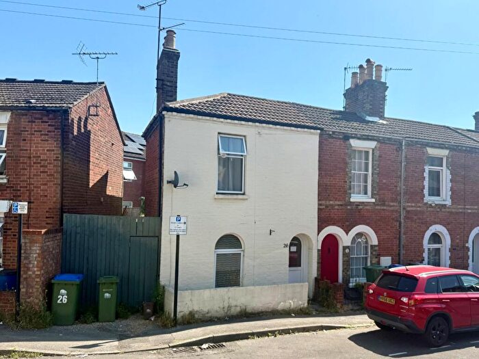 2 Bedroom End Of Terrace House To Rent In Earls Road, Southampton, Hampshire, SO14