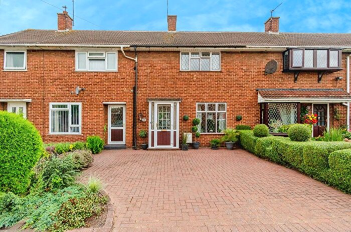 2 Bedroom Terraced House For Sale In Lincoln Avenue, Willenhall, West Midlands, WV13