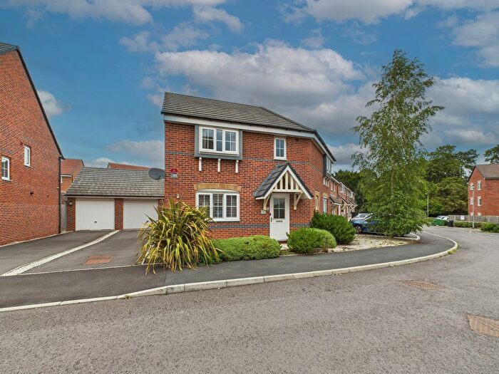 3 Bedroom Detached House For Sale In Swallows Close, Bromsgrove, B61