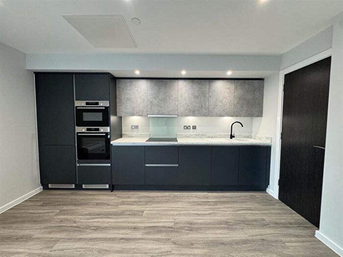 2 Bedroom Apartment To Rent In Caversham Road, Reading, RG1