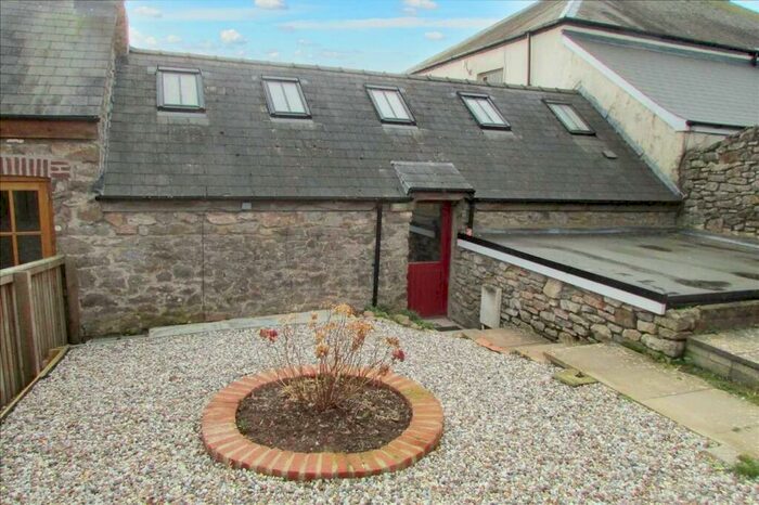 2 Bedroom Cottage For Sale In The Old Bakehouse, Lower Lamphey Park, SA71