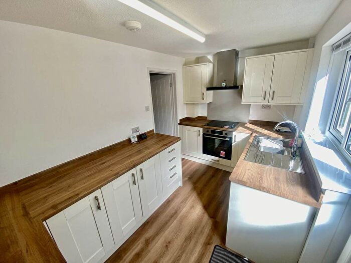 2 Bedroom Property To Rent In Maes Y Parc, Ravenhill, Swansea, SA5