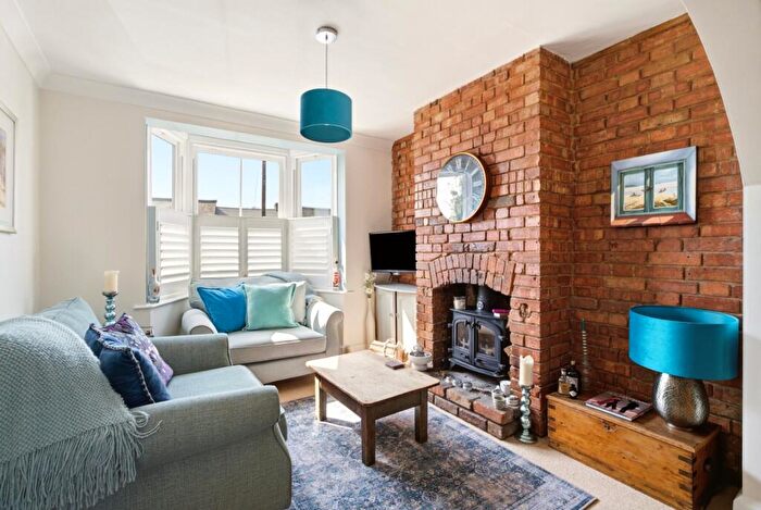 2 Bedroom Terraced House For Sale In Wesley Road, Markyate, St. Albans, Hertfordshire, AL3