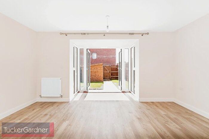 4 Bedroom Property To Rent In Nature Road, Cambridge, CB3