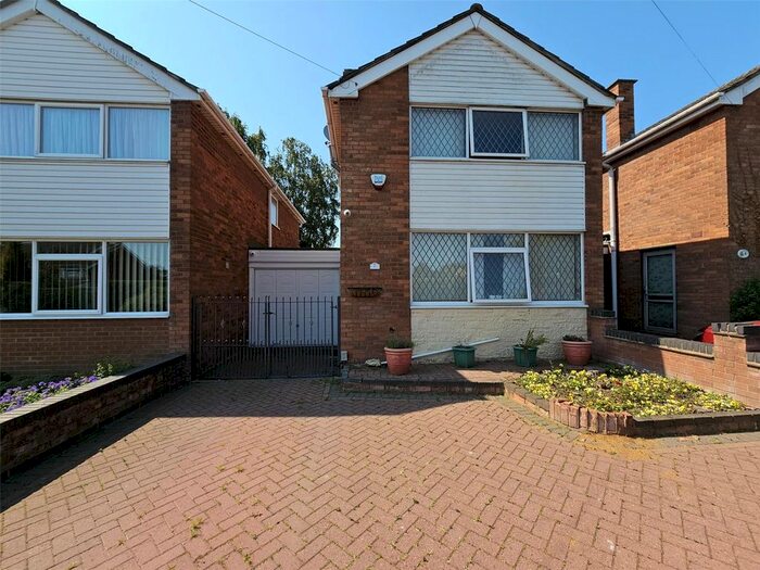 3 Bedroom Link Detached House To Rent In Cedars Road, Exhall, Coventry, Warwickshire, CV7